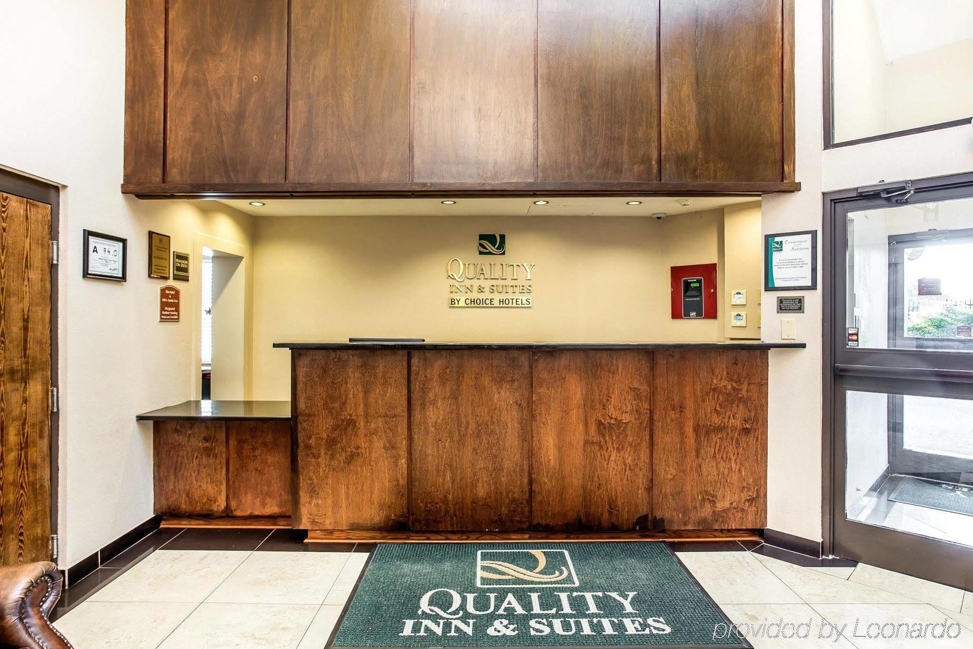 Quality Inn&Suites Coliseum Greensboro Extérieur photo